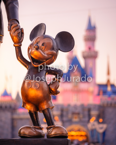 Mickey Partners Statue (2021 restoration)